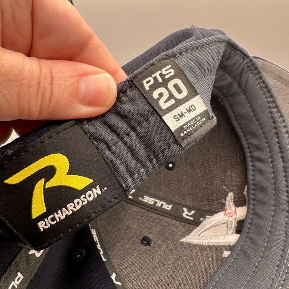Richardson PTS 20 Cap in Navy. Embroidered A. - Picture 4 of 4